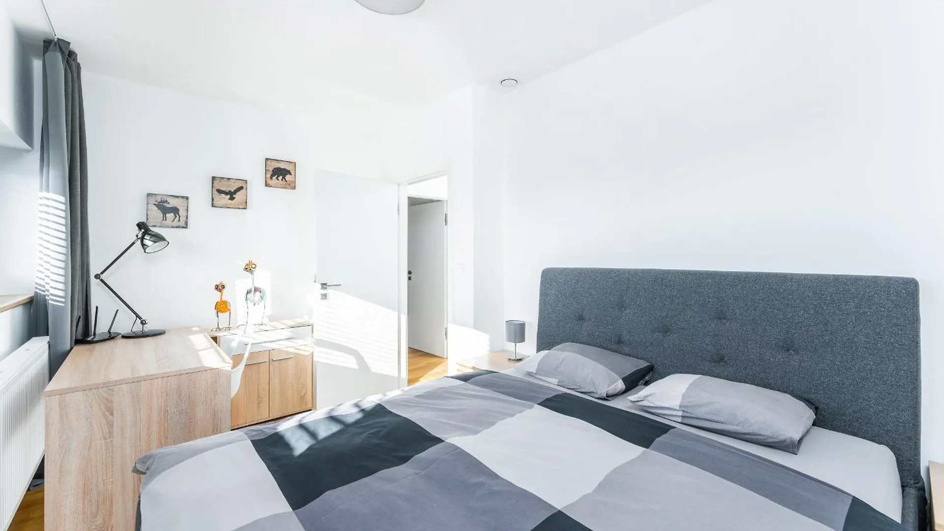 Dvouloznicovy Mezonetovy Apartman Se Dvema Koupelnami V Rodinne Vile Prag
