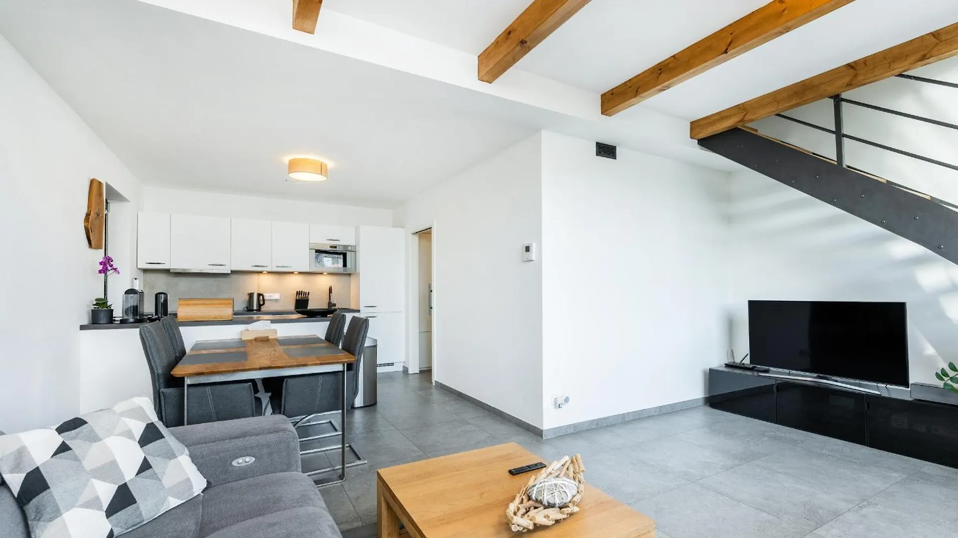 Lägenhet Dvouloznicovy Mezonetovy Apartman Se Dvema Koupelnami V Rodinne Vile Prag