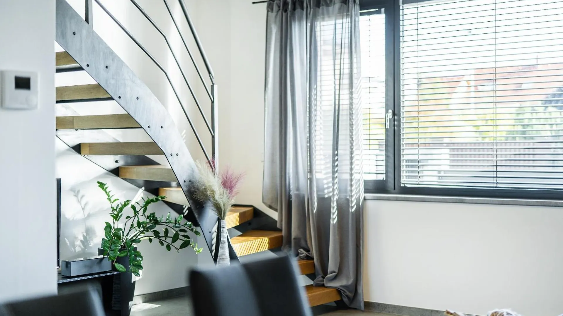 Dvouloznicovy Mezonetovy Apartman Se Dvema Koupelnami V Rodinne Vile Prag