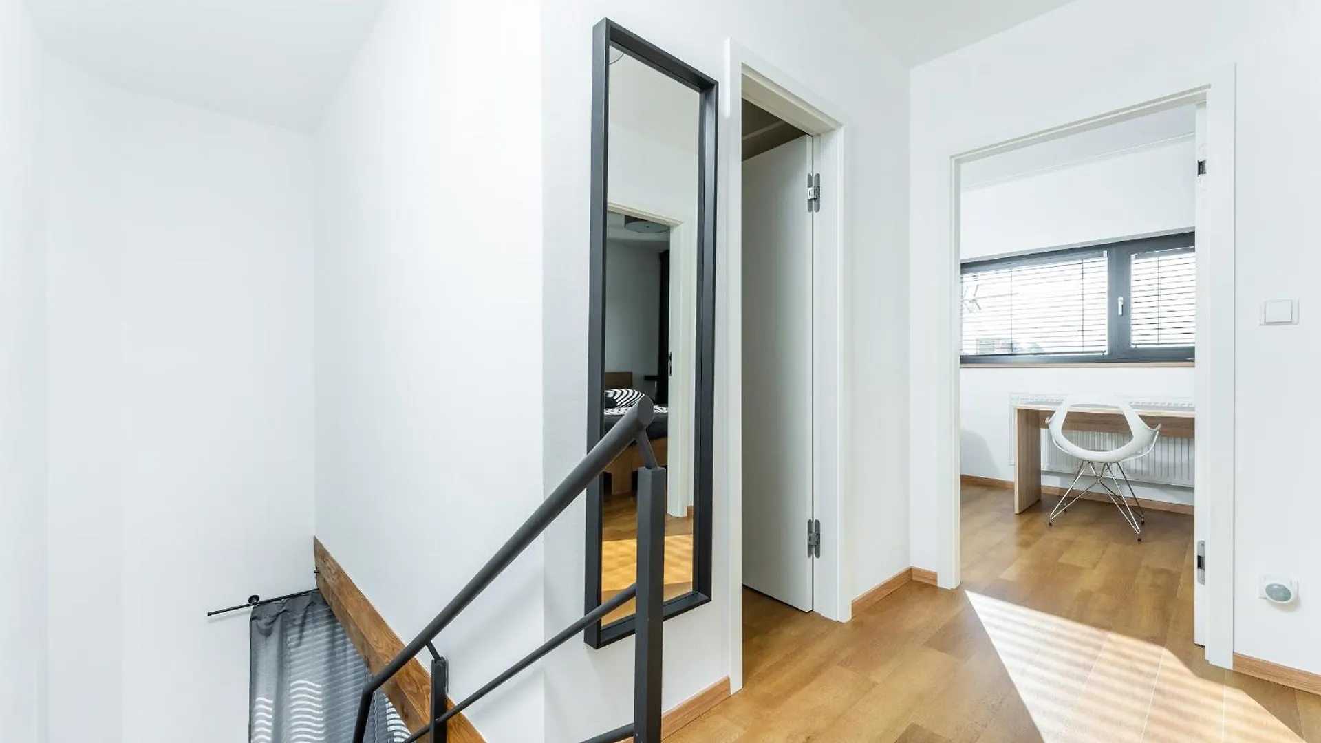 Apartmán Dvouloznicovy Mezonetovy Apartman Se Dvema Koupelnami V Rodinne Vile Praha Česká republika