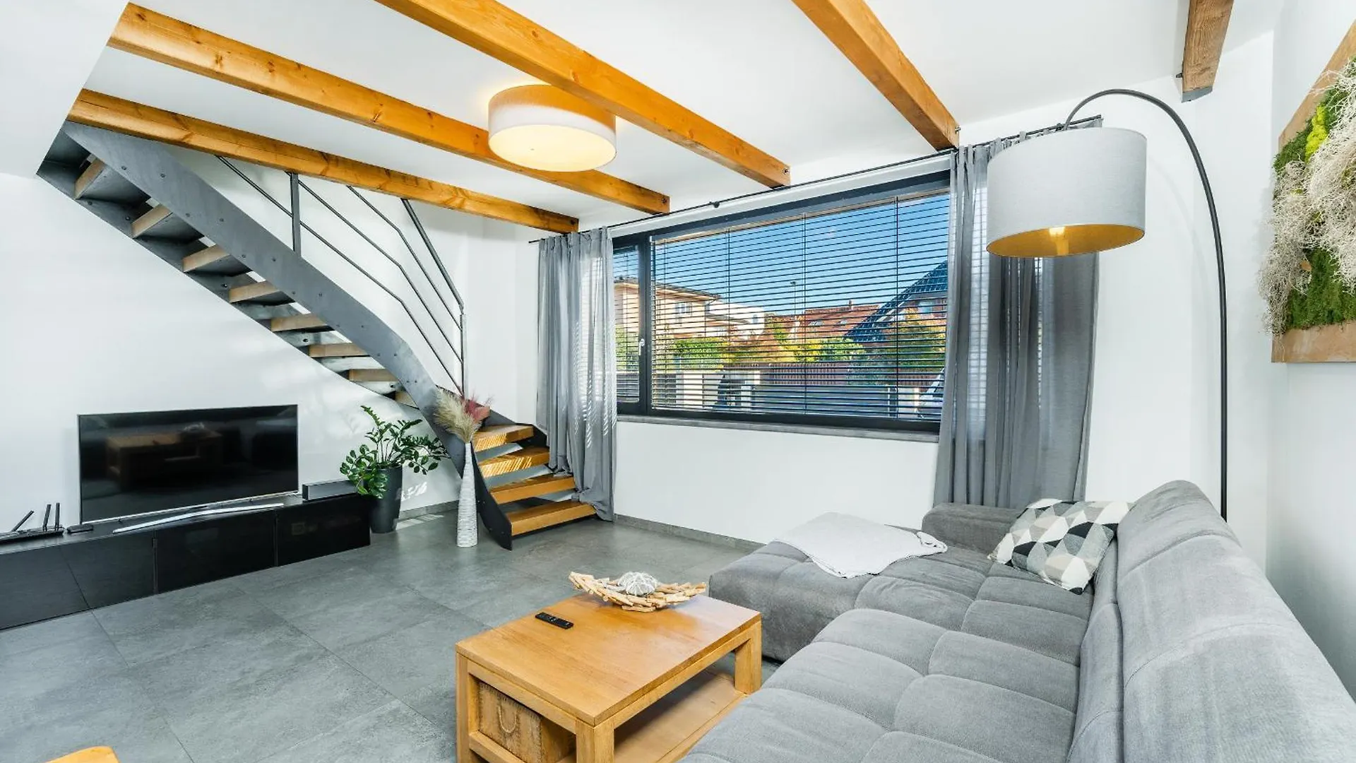 Dvouloznicovy Mezonetovy Apartman Se Dvema Koupelnami V Rodinne Vile Praha 0*,  Česká republika